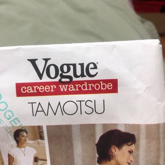 Vogue Career Wardrobe Tamotsu pattern 1601 -12-14-16 several pieces to sew-uncut - Picture 2 of 10